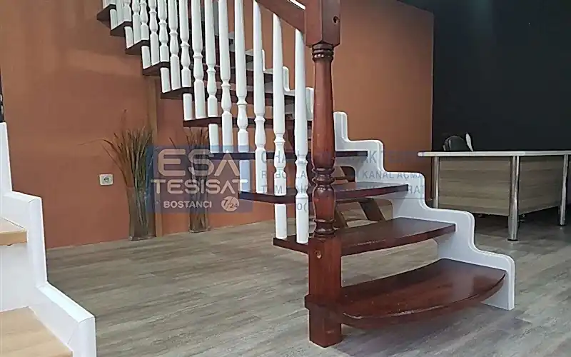 Ahşap Merdiven Kamelya İşleri